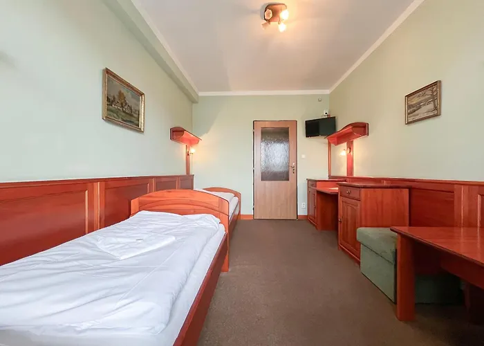 Závrší Hotel *